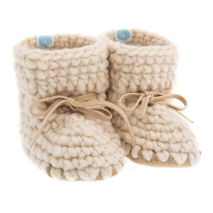 https://cdn.shopify.com/s/files/1/0088/4506/6325/products/shoes-sweater-moccs-ivory-5671802208319.jpg?v=1712092256